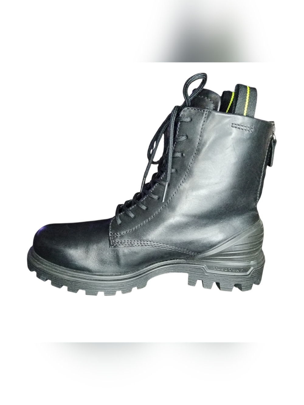 NWOT Ecco Tred Tray Waterproof Combat Boot, Womens 9 (40 EU) - Picture 6 of 10